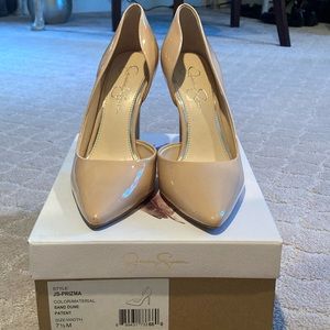 Jessica Simpson nude patent pumps